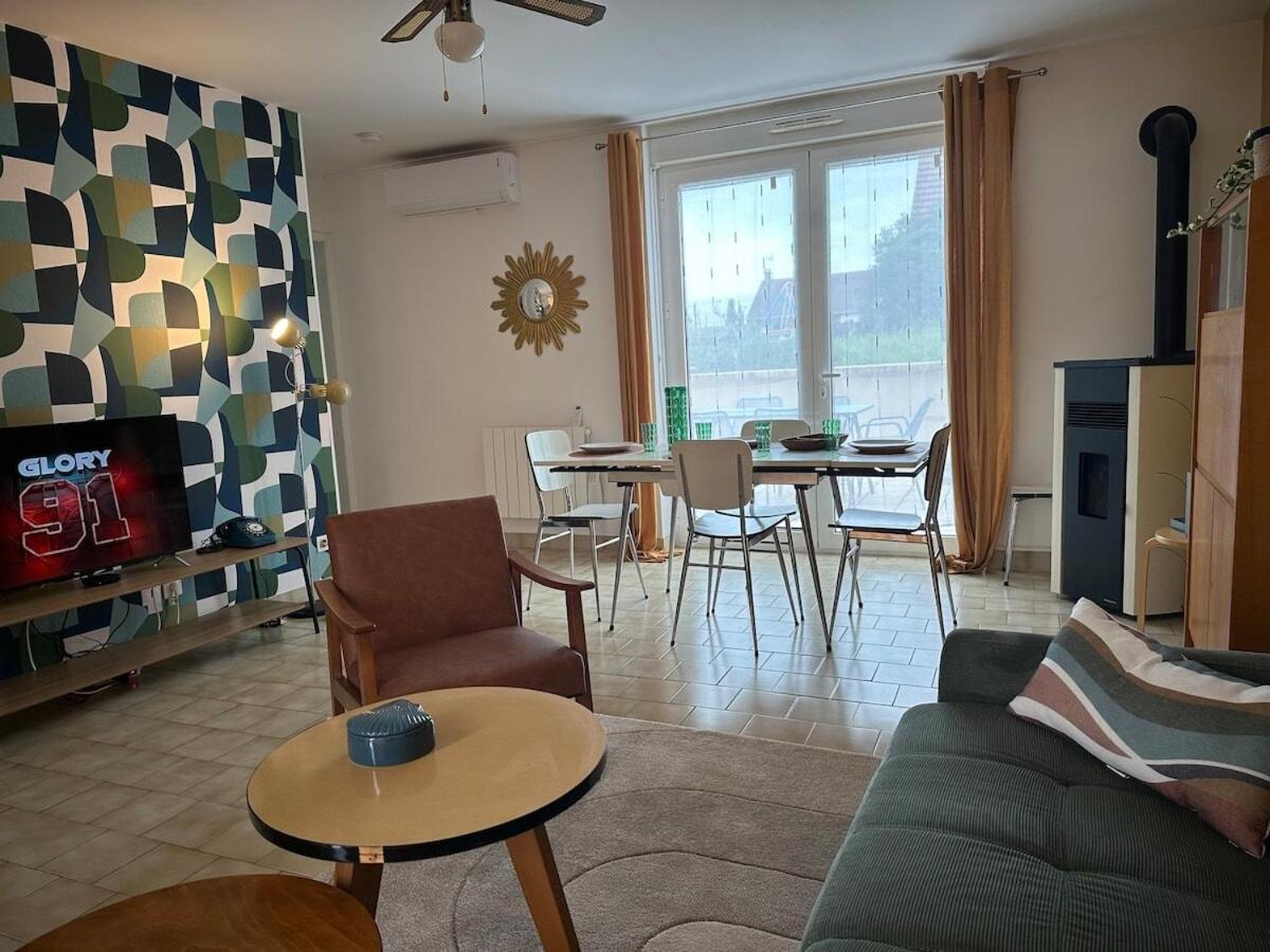 Maison Seventies Climatisee, Parking Prive Chablis Buitenkant foto