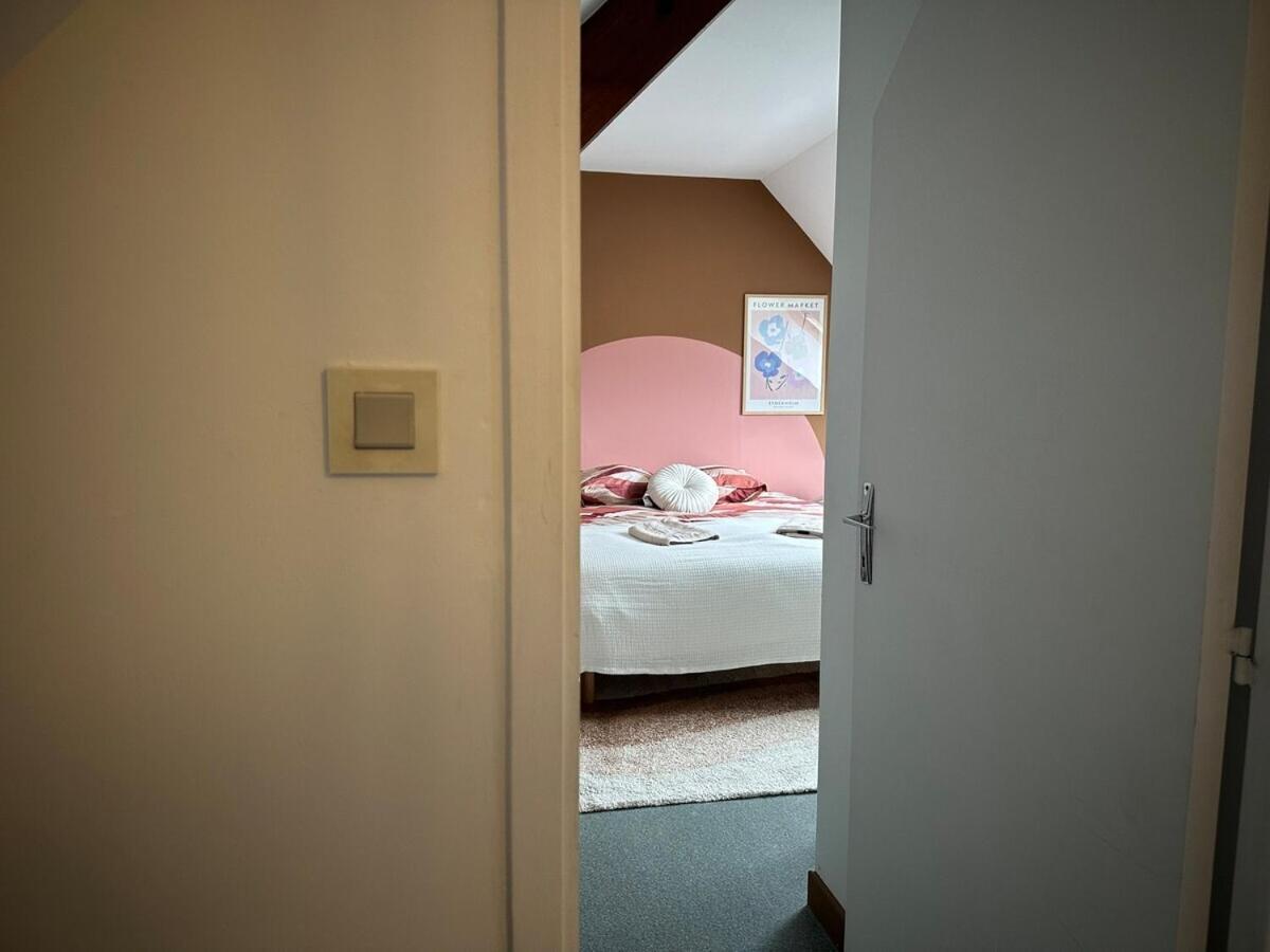 Maison Seventies Climatisee, Parking Prive Chablis Buitenkant foto