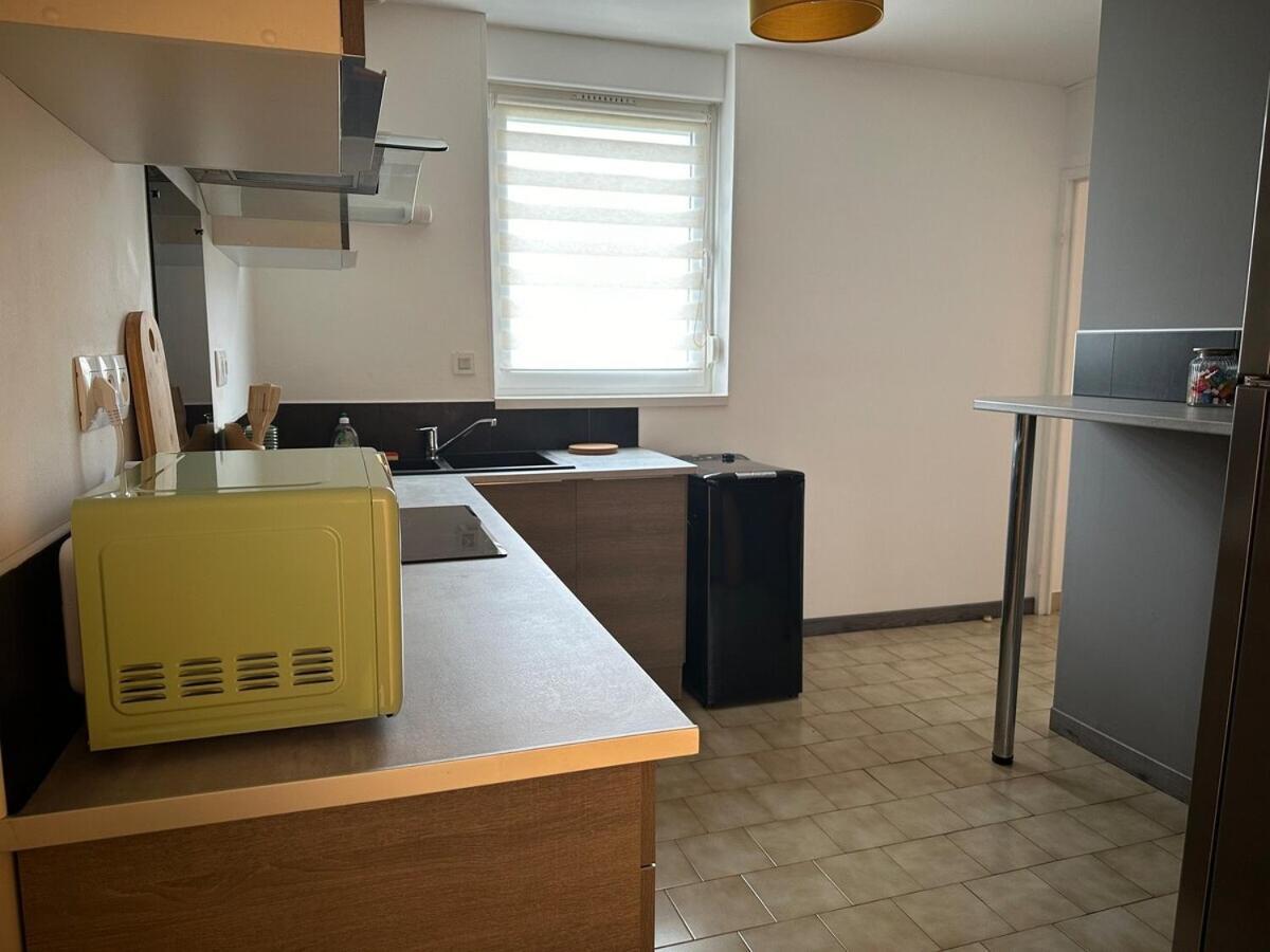Maison Seventies Climatisee, Parking Prive Chablis Buitenkant foto